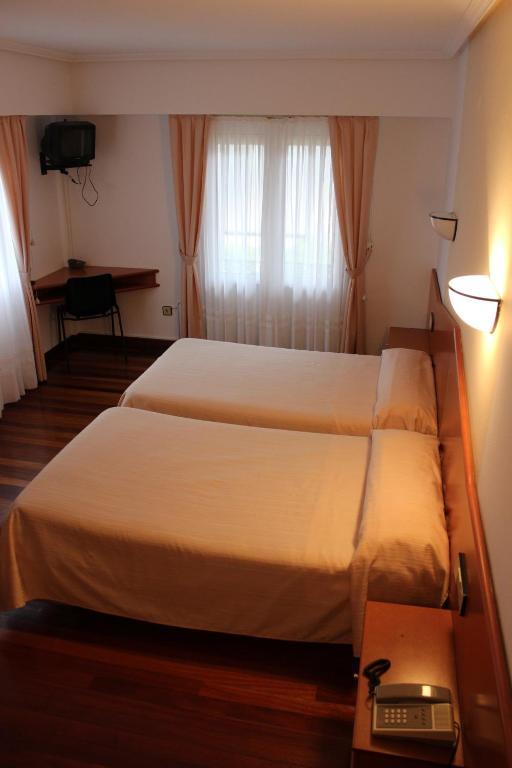 Hotel Sindika Oñate Rum bild